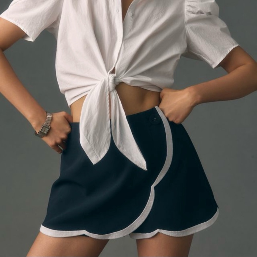 Maeve Black Shorts with Subtle White Accents